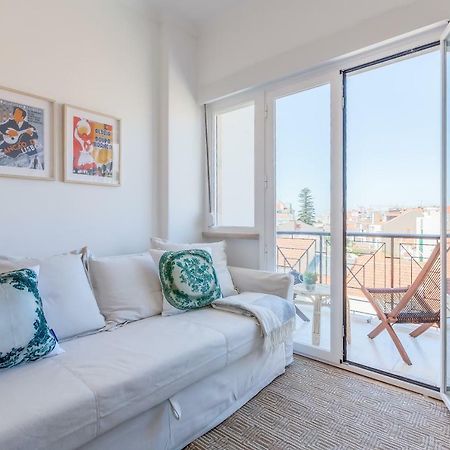 Renovated Sunny Apartment With Amazing Sunset Balcony , By Timecooler ลิสบอน ภายนอก รูปภาพ