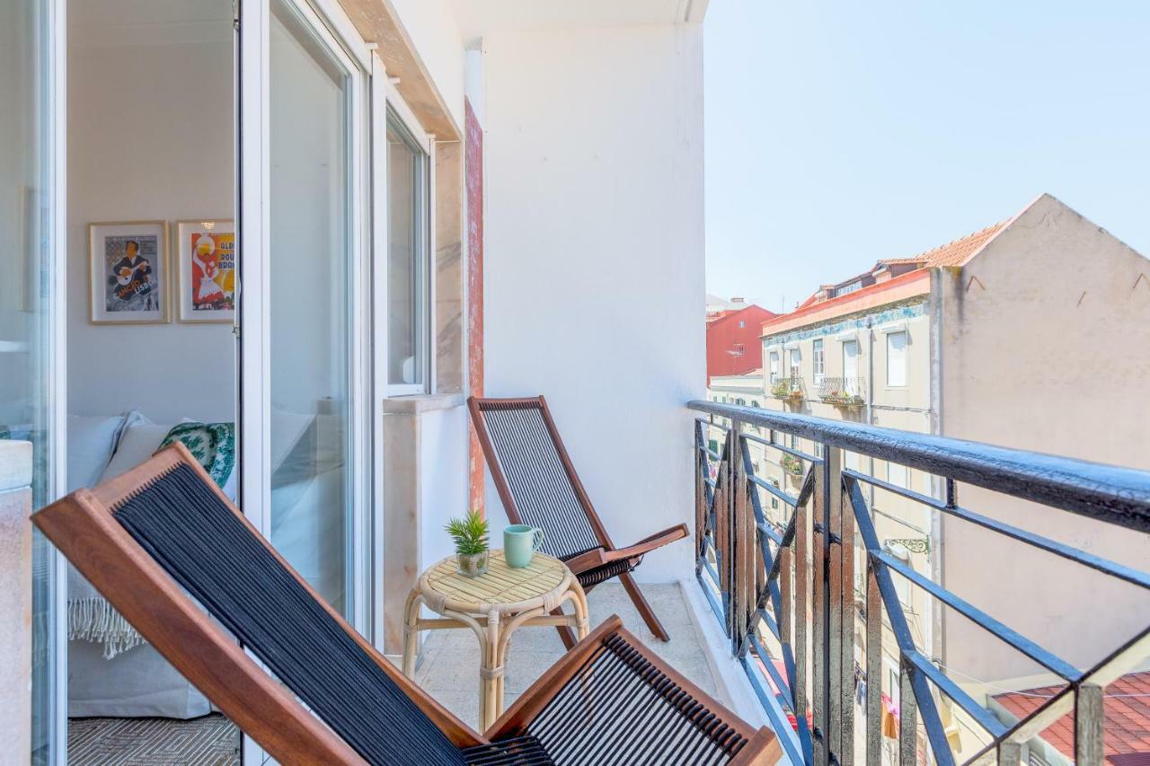 Renovated Sunny Apartment With Amazing Sunset Balcony , By Timecooler ลิสบอน ภายนอก รูปภาพ
